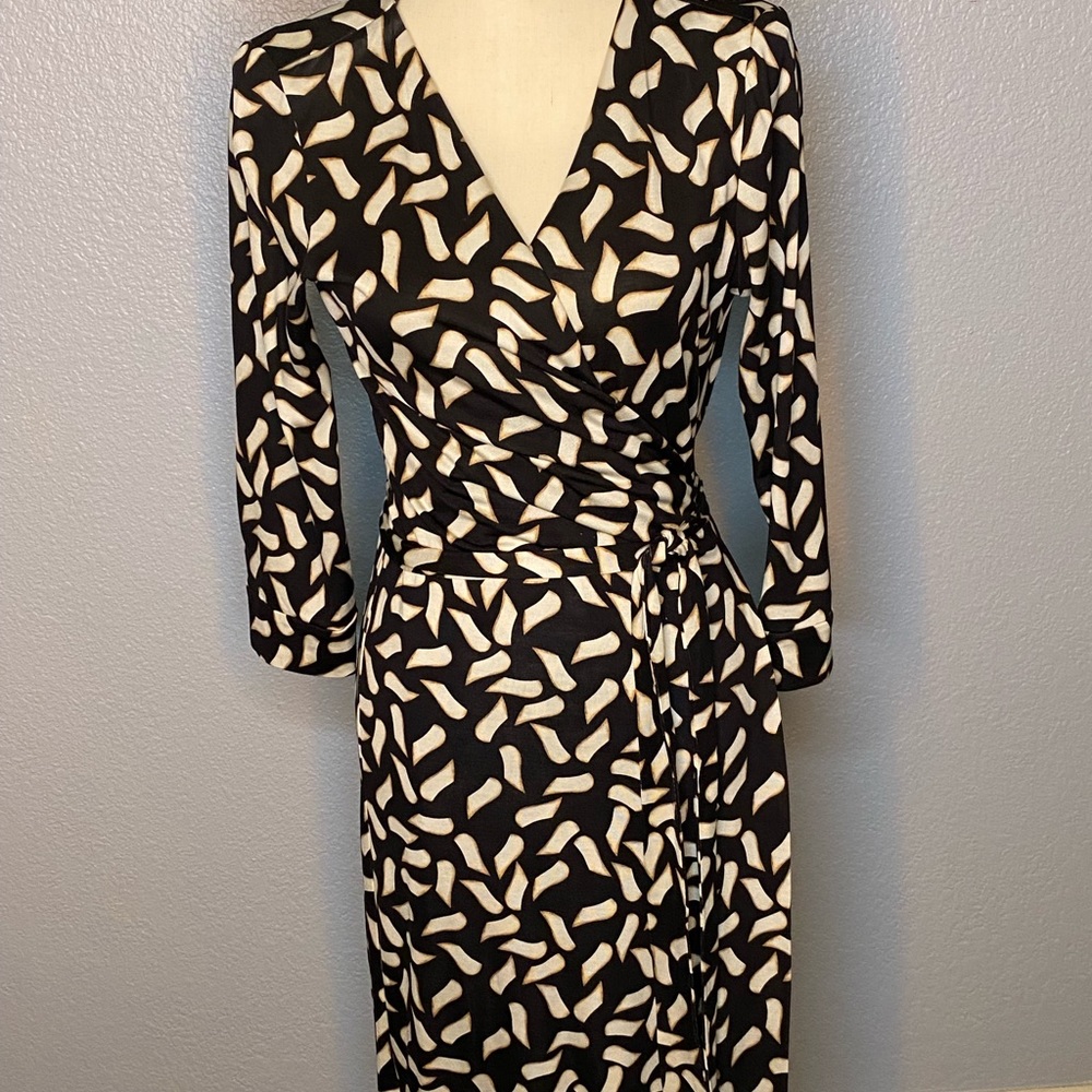 DVF wrap dress black